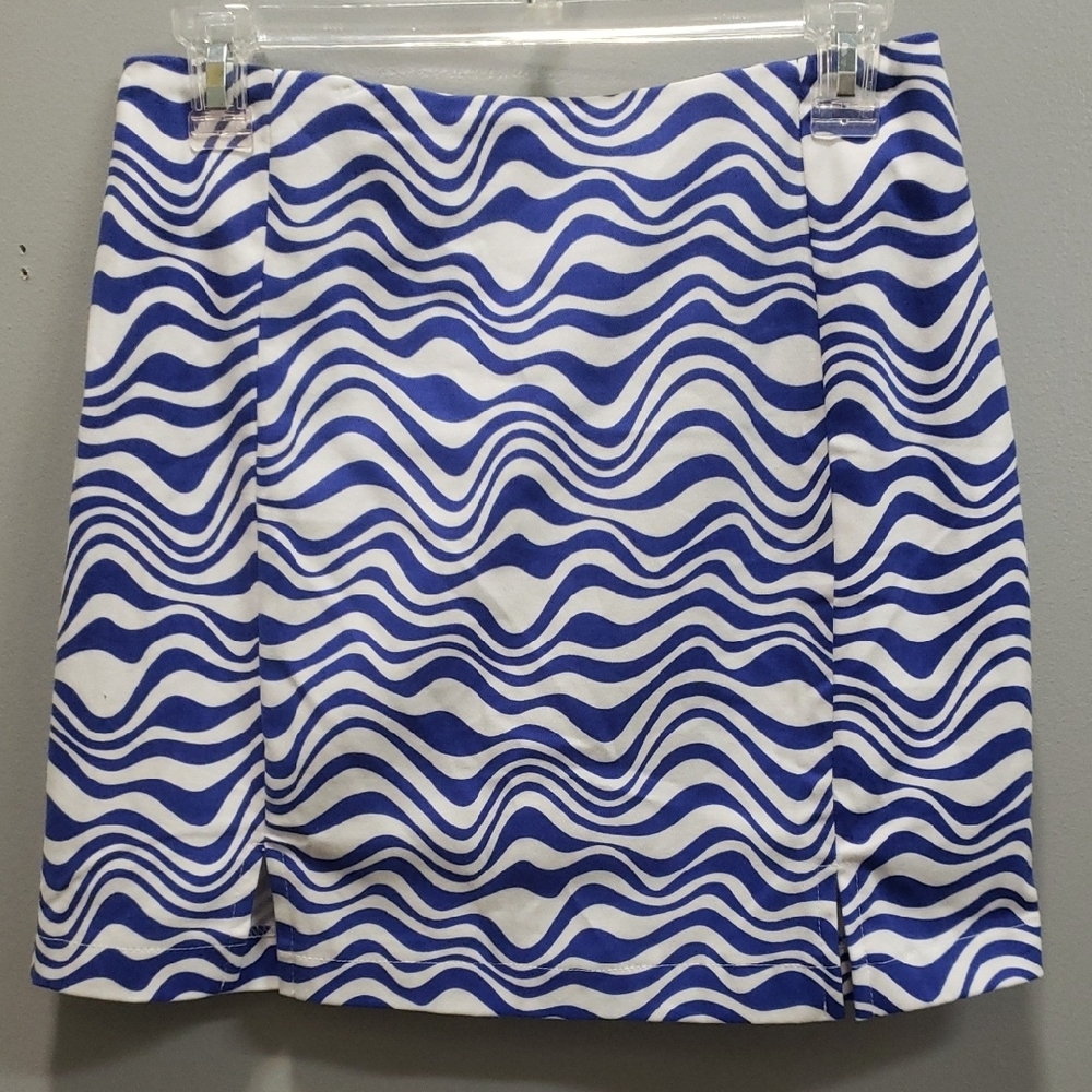 Love On a Hanger Blue and White Wave Pattern Skirt, Juniors 7